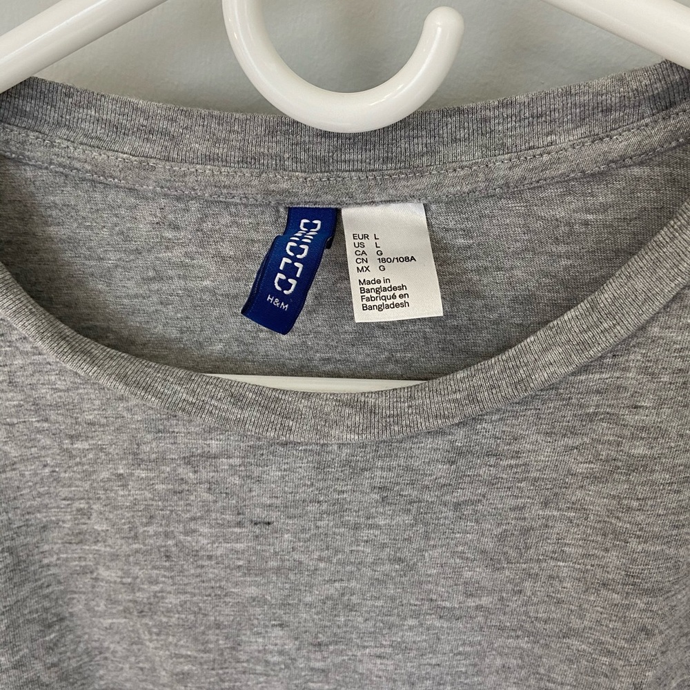 H&M Grey Basic Tee - Picture 2 of 2